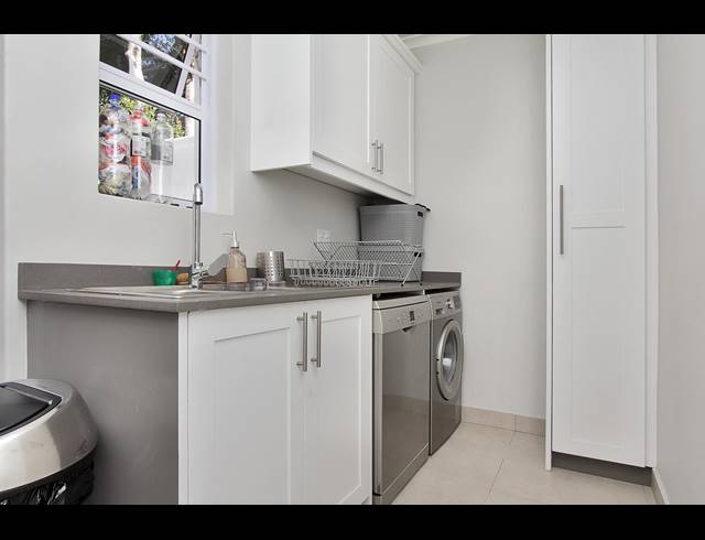 3 BEDROOM TOWNHOUSE TO LET IN KENILWORTH UPPER